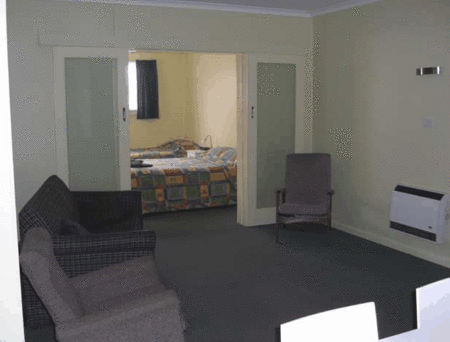 High Street Motel - Tourism Townsville