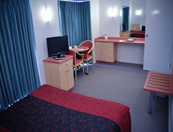 The Waverley International Hotel - Tourism Townsville 4