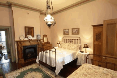 Fremantle Colonial Accommodation - Tourism Townsville 3