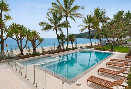 Fairshore Beachfront Apartments - Tourism Townsville 0