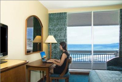 Quality Hotel Noahs On The Beach - Tourism Townsville 1