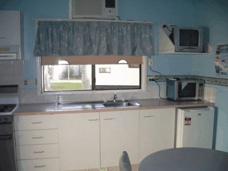 Oakwood Caravan Park - Tourism Townsville 2