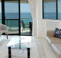 Malibu Mooloolaba - Tourism Townsville