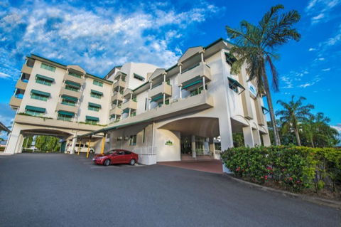 Cairns Sheridan Hotel - Tourism Townsville 0