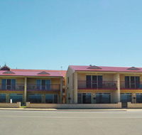 Tumby Bay Hotel Seafront Apartments - Tourism Townsville