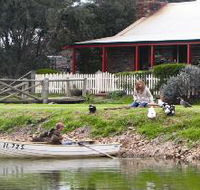 Stonewell Cottages and Vineyards - Tourism Townsville