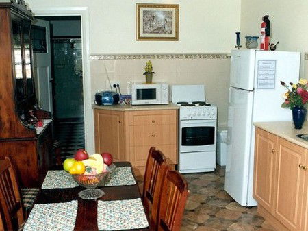 Clara's Cottage - Tourism Townsville 3