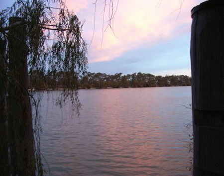 Mannum Caravan Park Cabins - Tourism Townsville 3