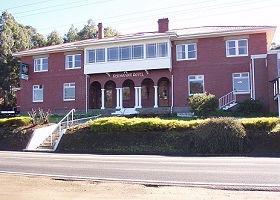 Kermandie Hotel - Tourism Townsville 0