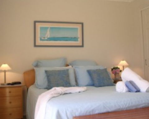 A Bay Beachcomber And Jervis Bays SeaChange - Tourism Townsville 1