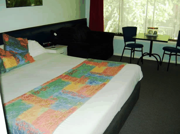 Poinciana Motel - Tourism Townsville