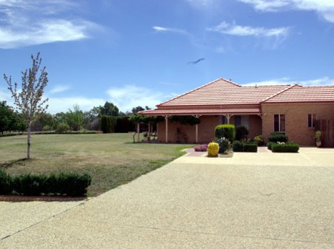 Fairways Bed And Breakfast At Jerilderie - Tourism Townsville 0
