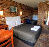 Apple and Grape Motel - Tourism Townsville