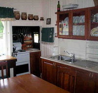 Dillons Cottage - Tourism Townsville