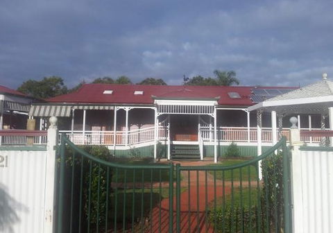 B & B On Sunrise - Tourism Townsville 0