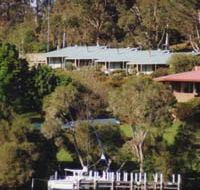 Gipsy Point Luxury Lakeside Apartments - Tourism Townsville