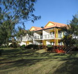 Coral Cove Resort  Golf Club - Tourism Townsville
