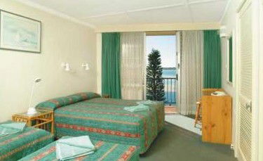 Mid Pacific Motel - Tourism Townsville 0