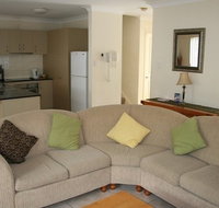 Pacific Sun Gold Coast Holiday Townhouse - Tourism Townsville