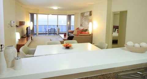 Xanadu Main Beach - Tourism Townsville 3
