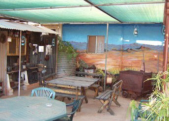 Safari Lodge Motel - Tourism Townsville 0