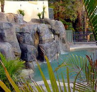Crusoes Holiday Apartments - Tourism Townsville