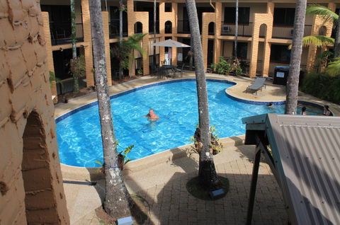 Oasis Inn Holiday Apartments - Tourism Townsville 0