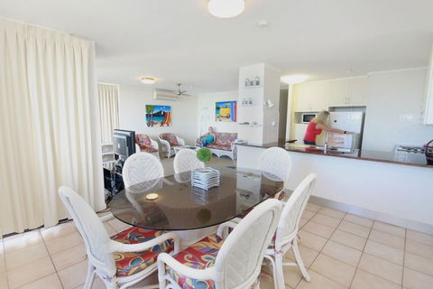 Windward Apartments - Tourism Townsville 2