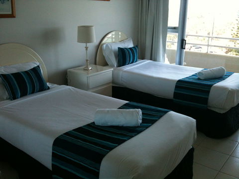 Zenith Apartments - Tourism Townsville 6