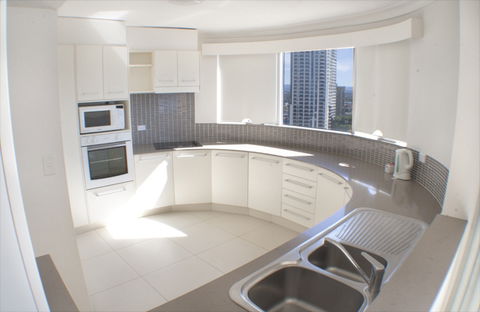 Zenith Apartments - Tourism Townsville 7