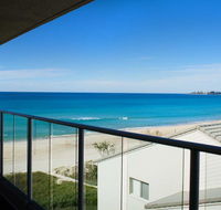 Pacific Surf Absolute Beach Apartments - Tourism Townsville