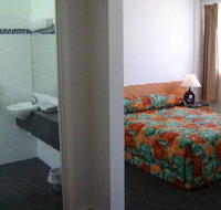 Baileys Hotel Motel - Tourism Townsville