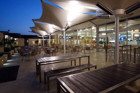 Gosford Rsl Club & Galaxy Motel - West Gosford - Tourism Townsville 0