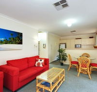 Beaches Serviced Apartments - Tourism Townsville