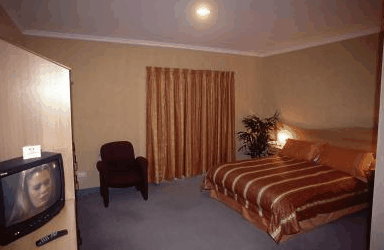 The Lighthouse Hotel - Tourism Townsville