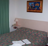 Rainbow Motel - Tourism Townsville