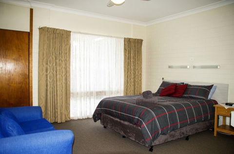 Ventura Motel - Tourism Townsville 2