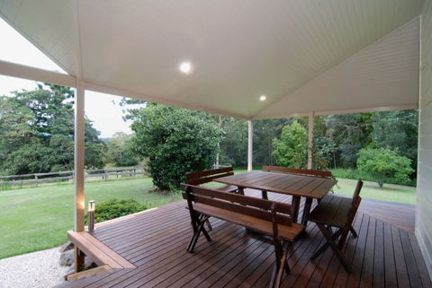 Fernridge Farm Cottage - Tourism Townsville 4