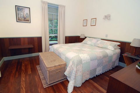 Fernridge Farm Cottage - Tourism Townsville 6