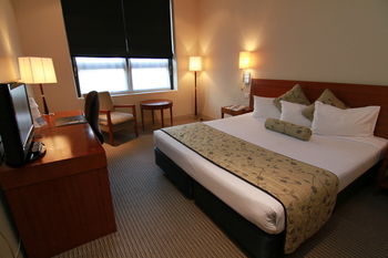 Quality Hotel Batman's Hill On Collins - Tourism Townsville 6