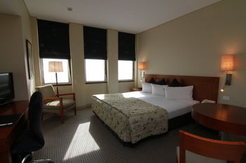 Quality Hotel Batman's Hill On Collins - Tourism Townsville 9