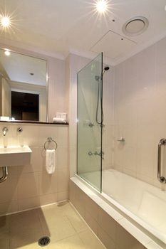 Quality Hotel Batman's Hill On Collins - Tourism Townsville 18