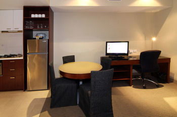 Quality Hotel Batman's Hill On Collins - Tourism Townsville 21