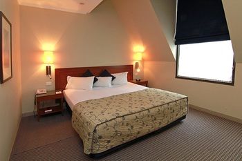 Quality Hotel Batman's Hill On Collins - Tourism Townsville 24