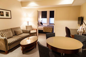 Quality Hotel Batman's Hill On Collins - Tourism Townsville 25
