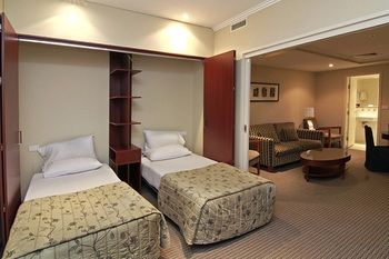 Quality Hotel Batman's Hill On Collins - Tourism Townsville 26