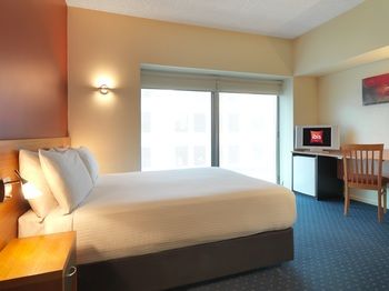 Ibis Melbourne Little Bourke Street - Tourism Townsville 12
