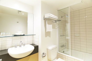 Ibis Melbourne Little Bourke Street - Tourism Townsville 17