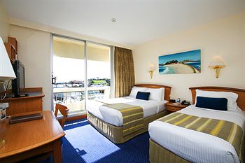 Quality Hotel NOAH'S On The Beach - Tourism Townsville 1