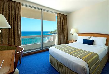 Quality Hotel NOAH'S On The Beach - Tourism Townsville 2